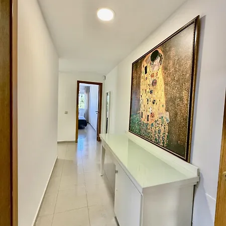 Apartment Dragos 207